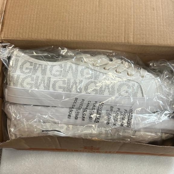 Shoes - Women shoes size 7